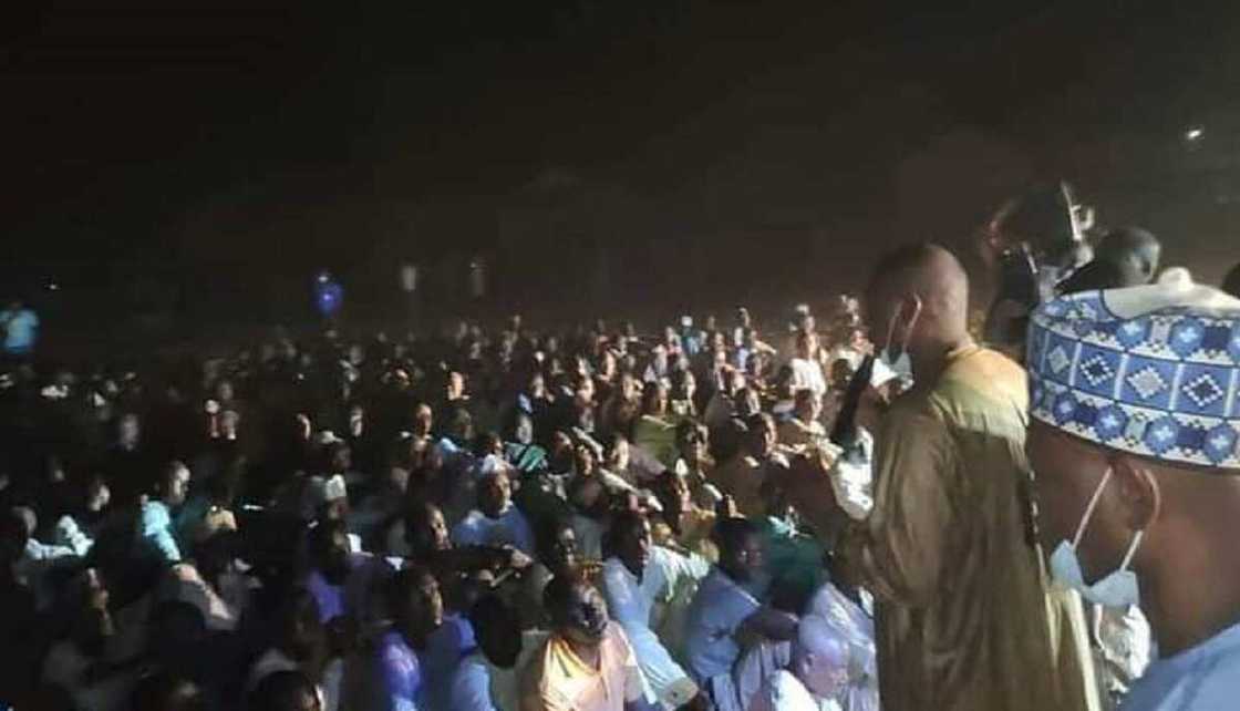 Zulum ya sake bankado 'yan gudun hijar na bogi a sansanin Maiduguri Zulum ya sake bankado 'yan gudun hijar na bogi a sansanin Maiduguri