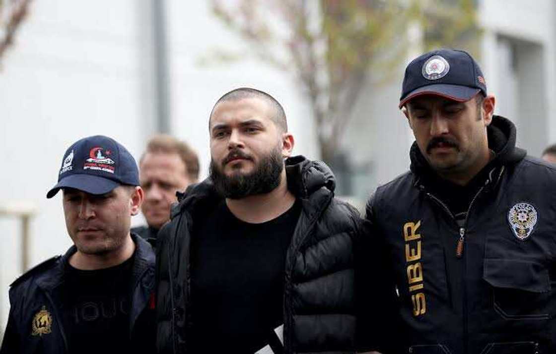 Kotuda daure wani a gidan kaso kan zargin damfara a Turkiyya Kotuda daure wani a gidan kaso kan zargin damfara a Turkiyya