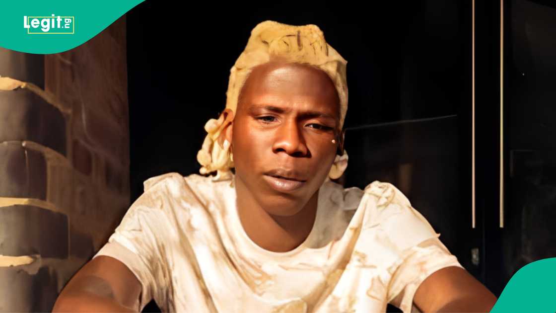 Celestial pastor sings Seyi Vibez' song durcing service Celestial pastor sings Seyi Vibez' song durcing service