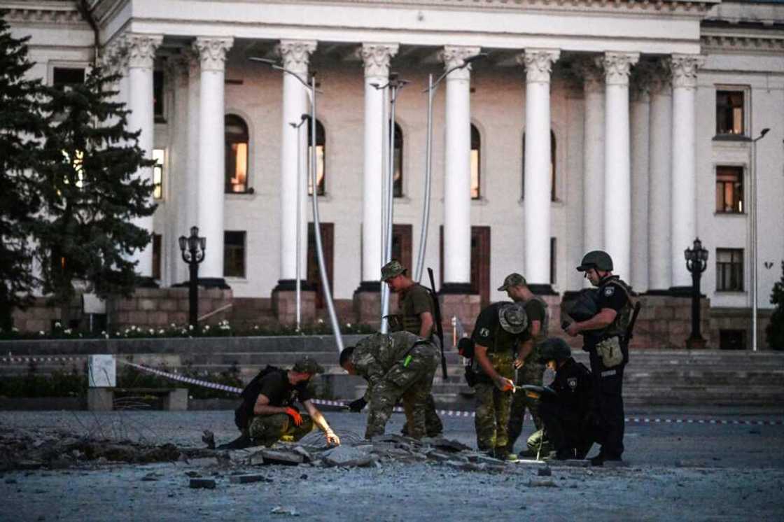 In his Saturday evening address, Ukrainian President Volodymyr Zelensky pledged that his country would 'endure' In his Saturday evening address, Ukrainian President Volodymyr Zelensky pledged that his country would 'endure'