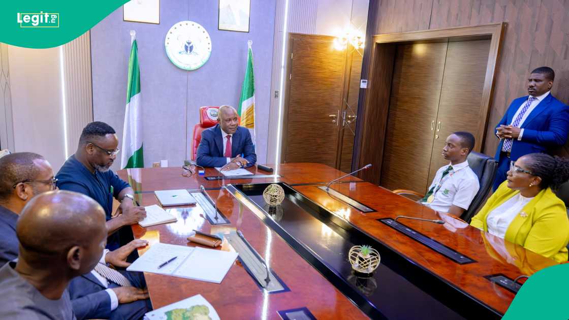 Smart Green Schools initiative highlights Governor Mbah’s vision for quality education across Enugu State. Smart Green Schools initiative highlights Governor Mbah’s vision for quality education across Enugu State.