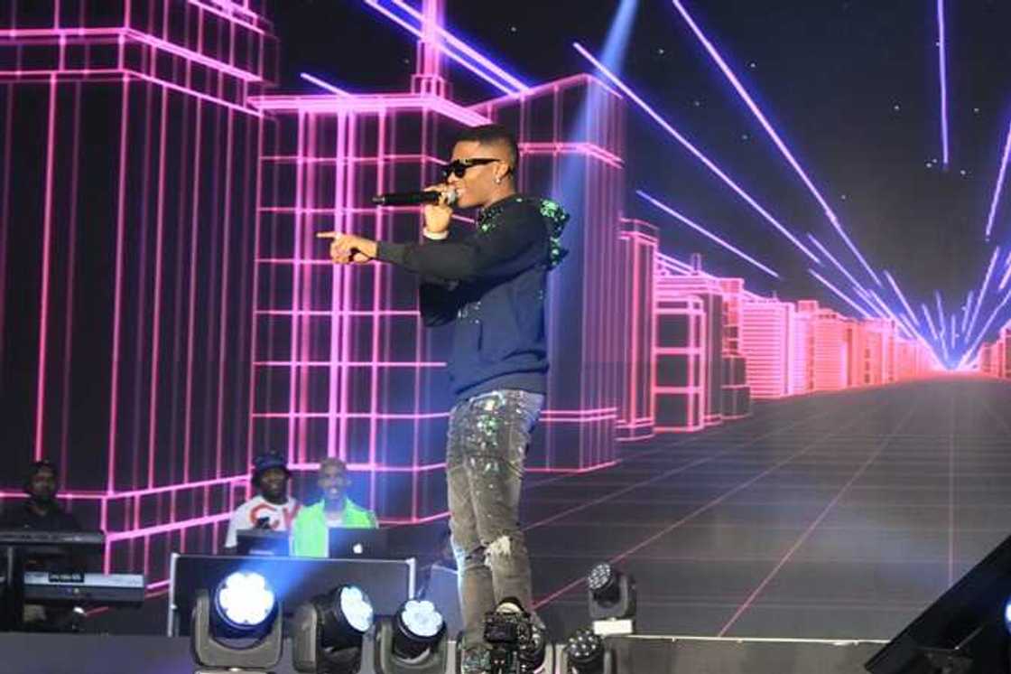 2baba is King! Singer claims throne at #20YearsAKing concert 2baba is King! Singer claims throne at #20YearsAKing concert