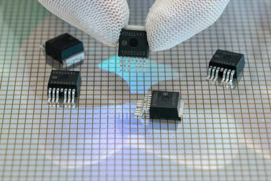 The US export controls are aimed at restricting China's ability to buy and manufacture high-end chips with military applications The US export controls are aimed at restricting China's ability to buy and manufacture high-end chips with military applications