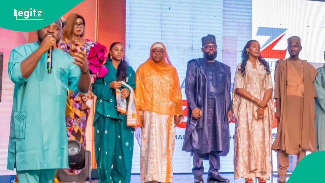 Exceptional Nigerians honored as group holds award.