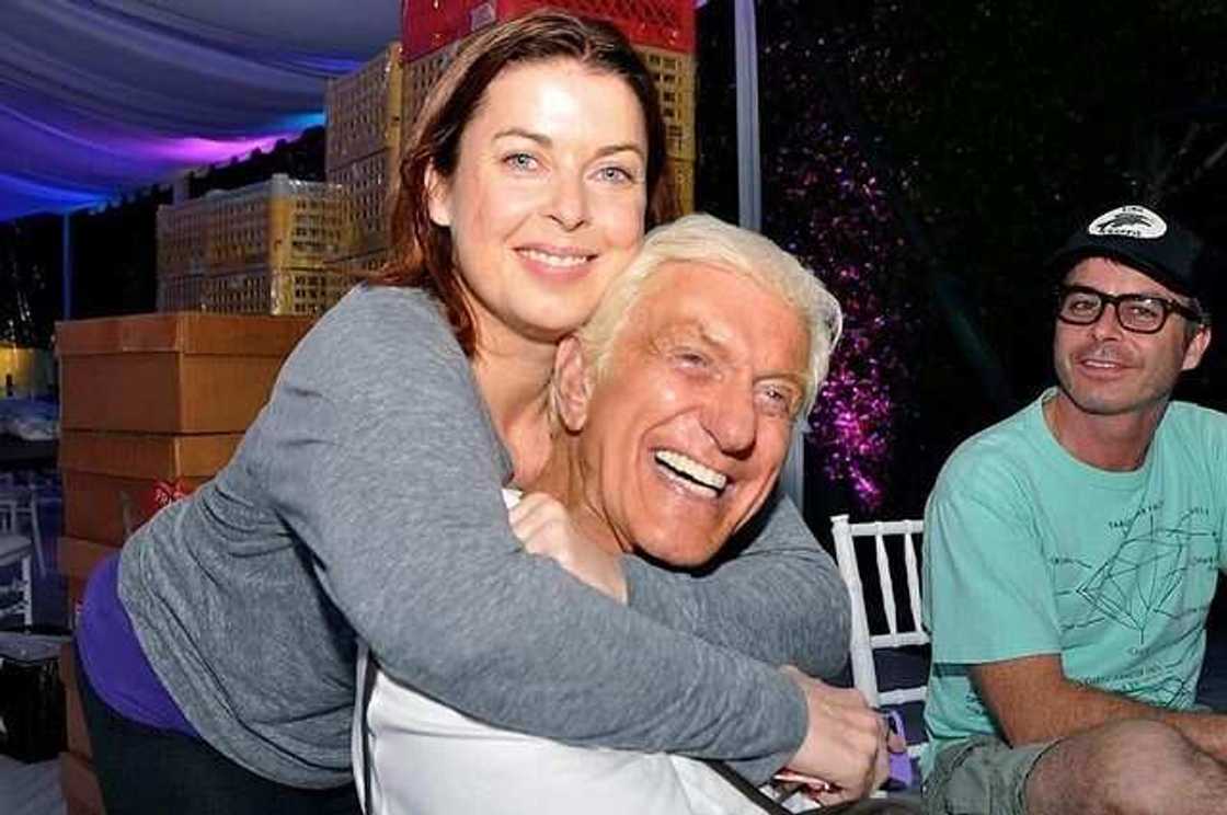 Biographie de Dick Van Dyke, incontournable producteur de séries télé Biographie de Dick Van Dyke, incontournable producteur de séries télé
