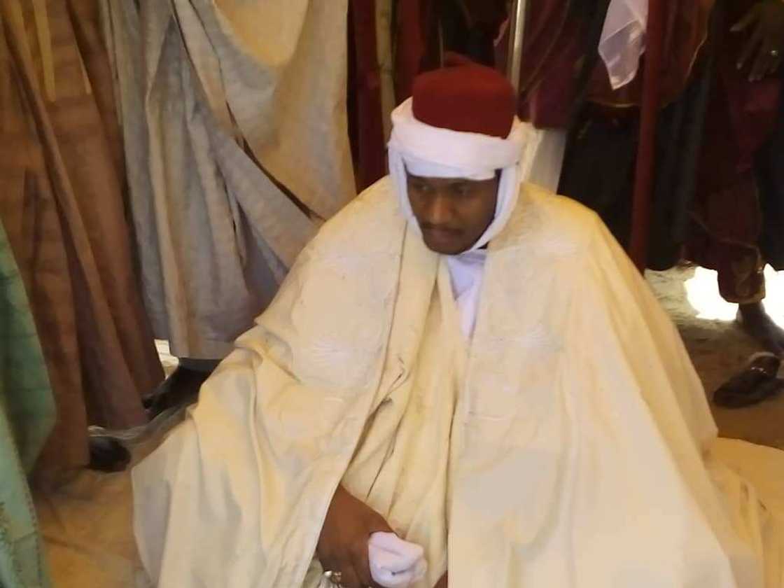 Muhimman abubuwa 7 da ba kowa ya sani ba game da sabon Sarkin Bama Muhimman abubuwa 7 da ba kowa ya sani ba game da sabon Sarkin Bama