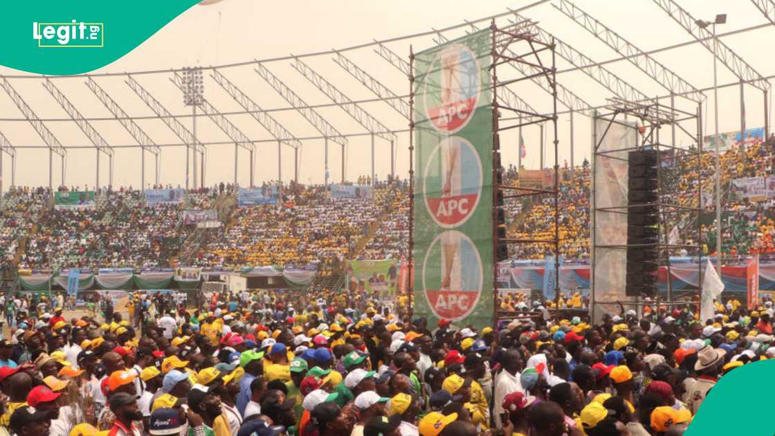 Governor Bala Mohammed faces rejection from APC Bauchi caucus amid defection speculation. Governor Bala Mohammed faces rejection from APC Bauchi caucus amid defection speculation.