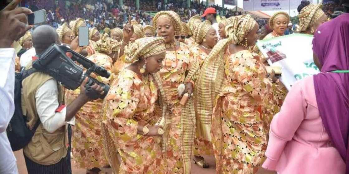 Women dancing during Ojude Oba Festival Women dancing during Ojude Oba Festival