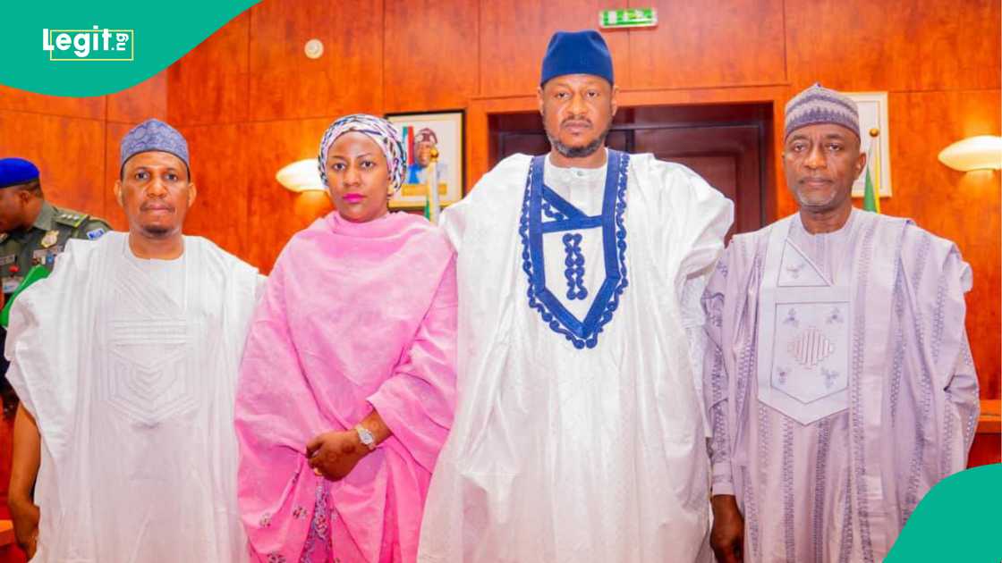 Gwamna Dikko Radda ya bukaci sababbin kwamishinoni su rike aikinsu tsakani da Allah. Gwamna Dikko Radda ya bukaci sababbin kwamishinoni su rike aikinsu tsakani da Allah.