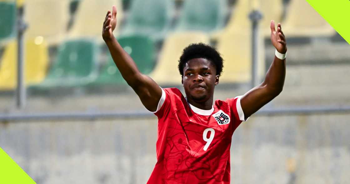 Oghenetejiri Adejenughure playing for Austria at Euro U17.