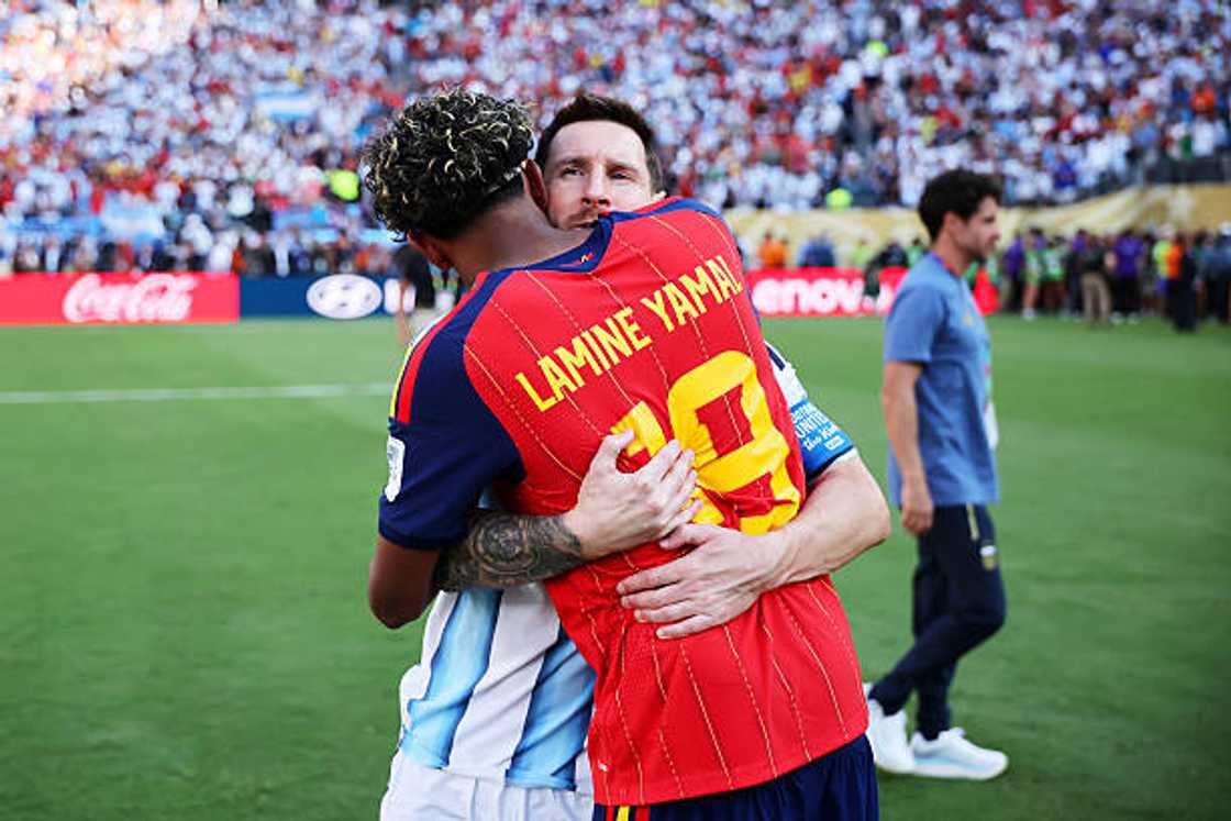 Lionel Messi da Lamine Yamal Lionel Messi da Lamine Yamal