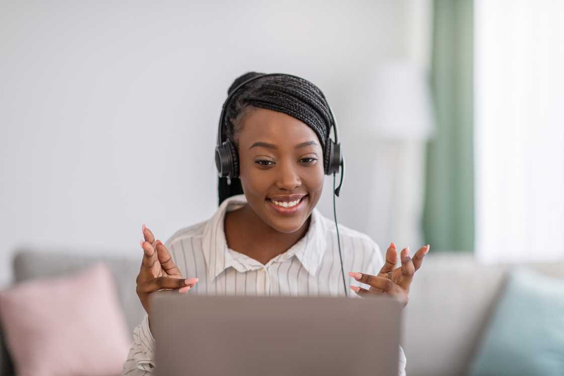 A lady with headphones