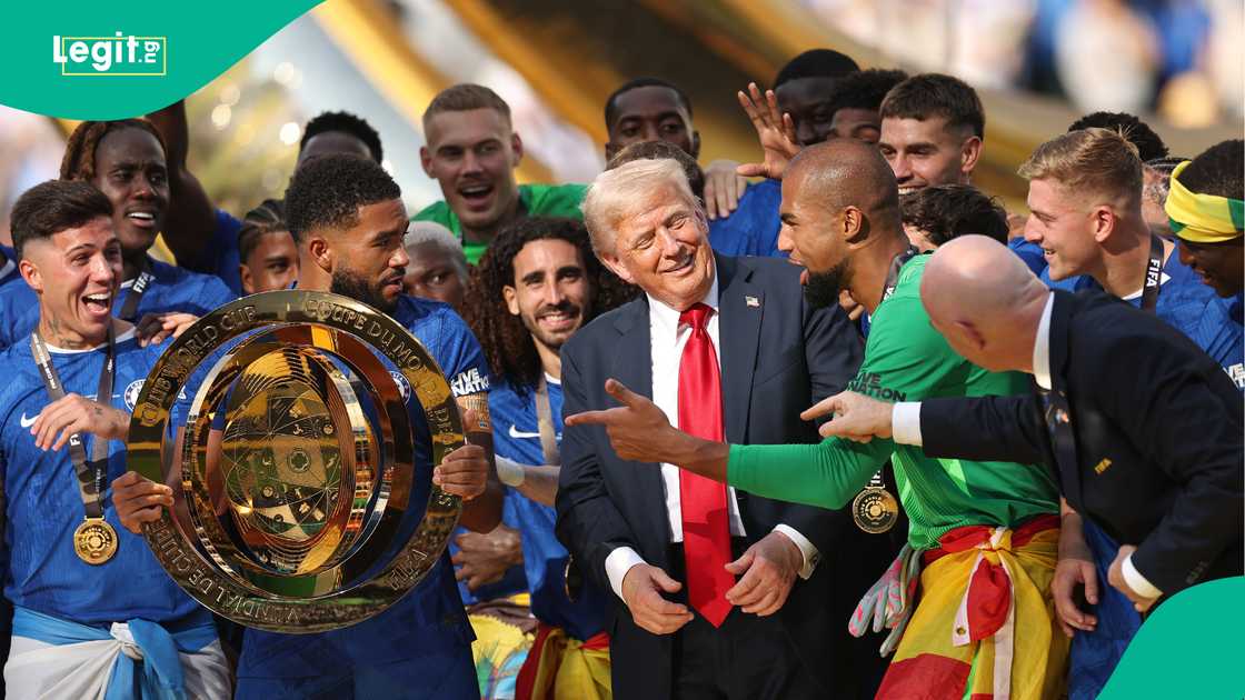 Enzo Fernandez, Reece James, Donald Trump, Robert Sanchez, Gianni Infantino, Chelsea, PSG, MetLife Stadium, East Rutherford, New Jersey, USA, FIFA Club World Cup. Enzo Fernandez, Reece James, Donald Trump, Robert Sanchez, Gianni Infantino, Chelsea, PSG, MetLife Stadium, East Rutherford, New Jersey, USA, FIFA Club World Cup.