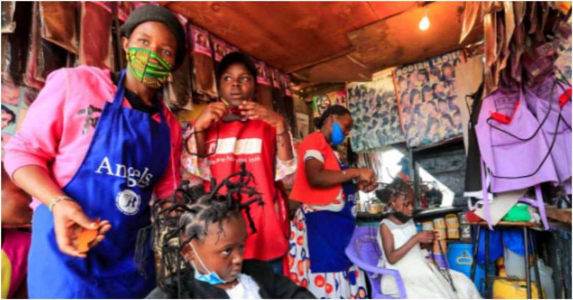Nairobi hairdressers invent new spiky style resembling coronavirus to create awareness Nairobi hairdressers invent new spiky style resembling coronavirus to create awareness