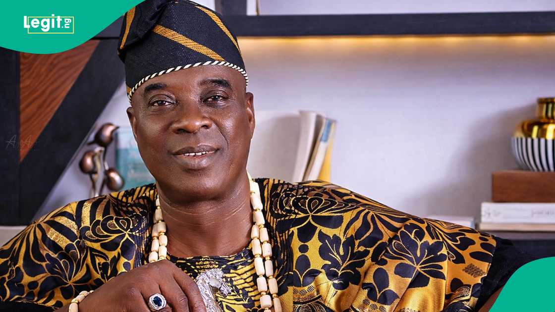 KWAM 1's former manager Ayo Shonaiya shares what attract women to Fuji singer. KWAM 1's former manager Ayo Shonaiya shares what attract women to Fuji singer.