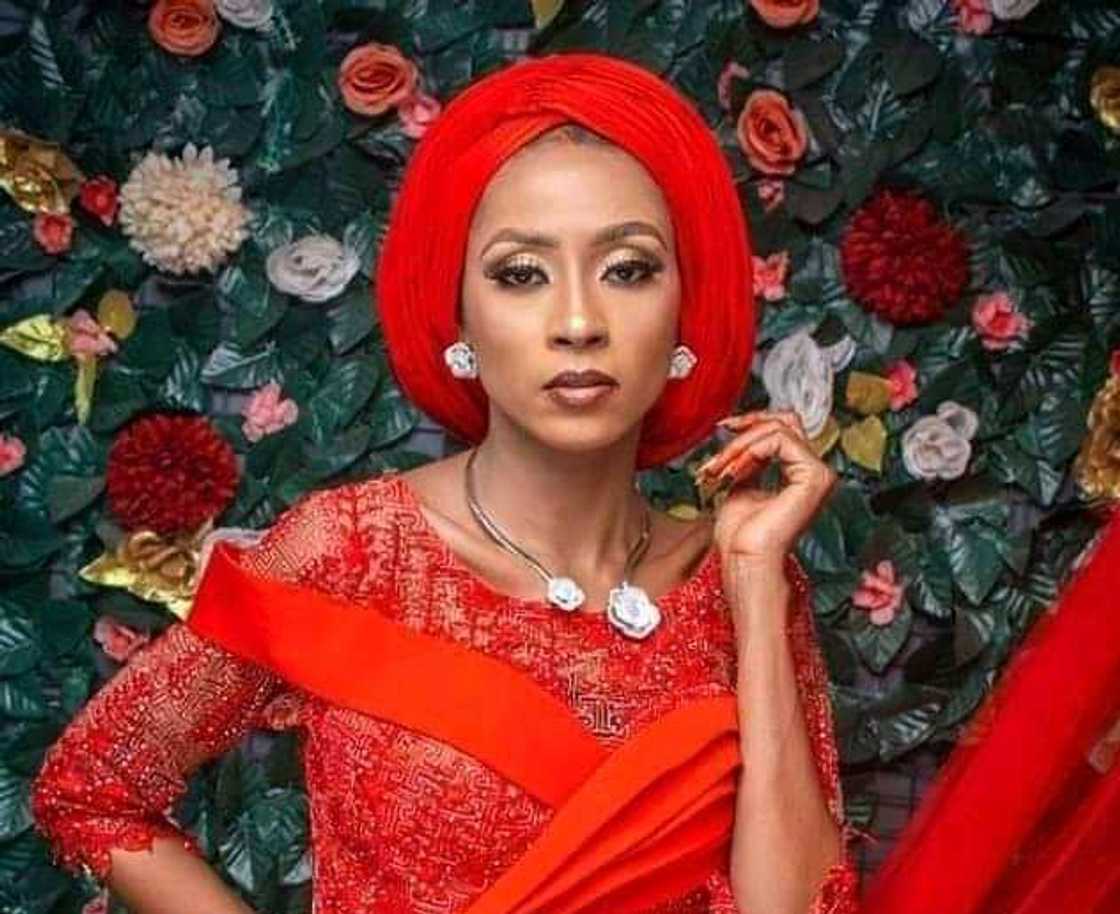 Maryam Booth ta sa an kwamushe matashin da ya yada labarin ta na neman miji Maryam Booth ta sa an kwamushe matashin da ya yada labarin ta na neman miji