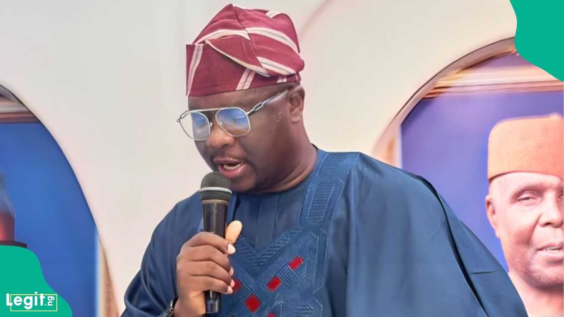 Nigerian comedian Seyi Law questions selective criticism of businesses amid controversy over APC campaign fabrics