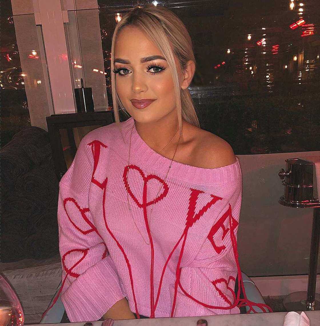 Megan Davison Megan Davison