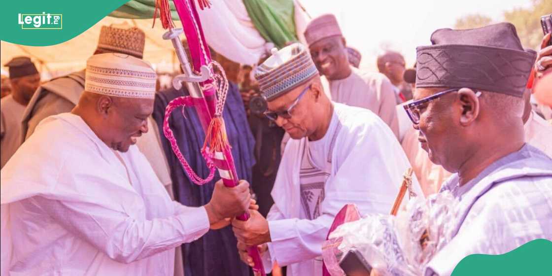 Gov Ahmadu Umaru Fintiri addressing residents at Gangwari Square in Ganye Gov Ahmadu Umaru Fintiri addressing residents at Gangwari Square in Ganye