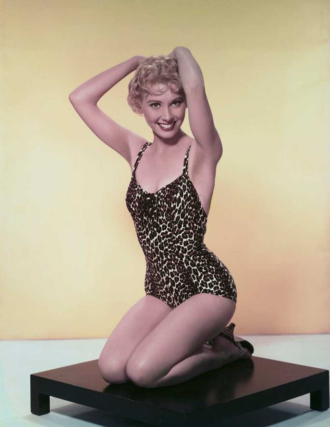 Elinor Donahue height Elinor Donahue height