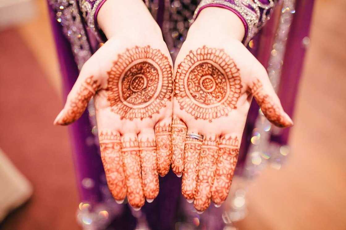 Simple henna designs symmetry