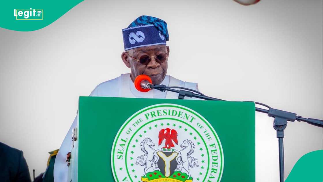 Tinubu ya amince a kashe N10bn domin yaki da barkewar cutar Ebola a Najeriya. Tinubu ya amince a kashe N10bn domin yaki da barkewar cutar Ebola a Najeriya.