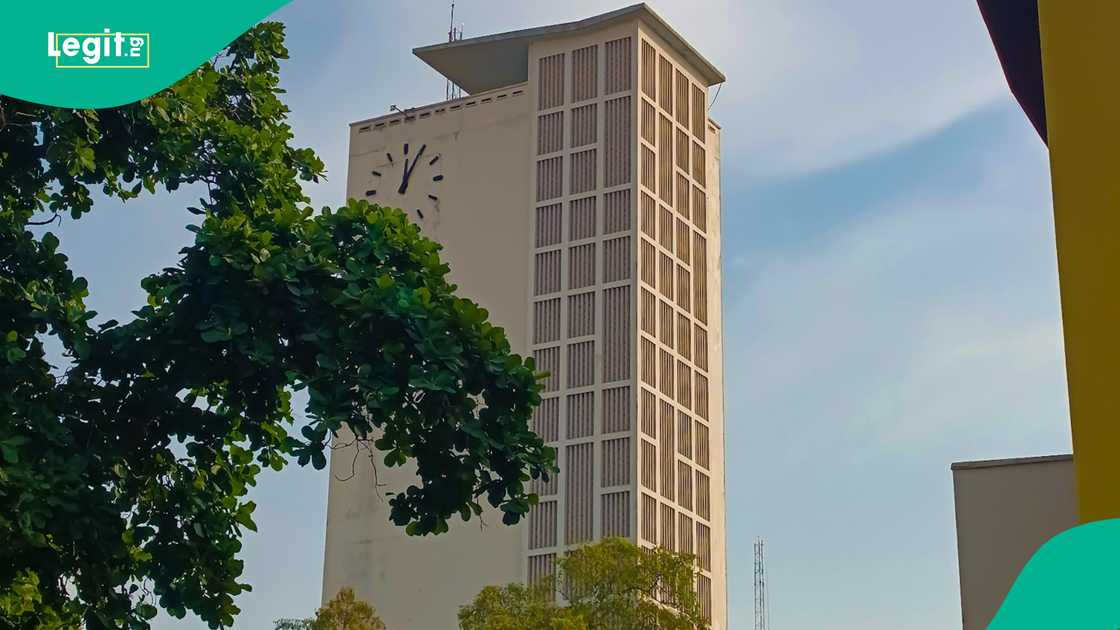 Fresh UI students advised to regularly check the university website for updates on fees and registration.