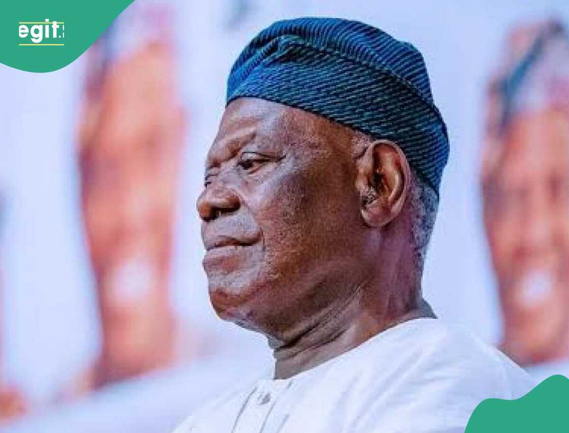 Bisi Akande. Bisi Akande.