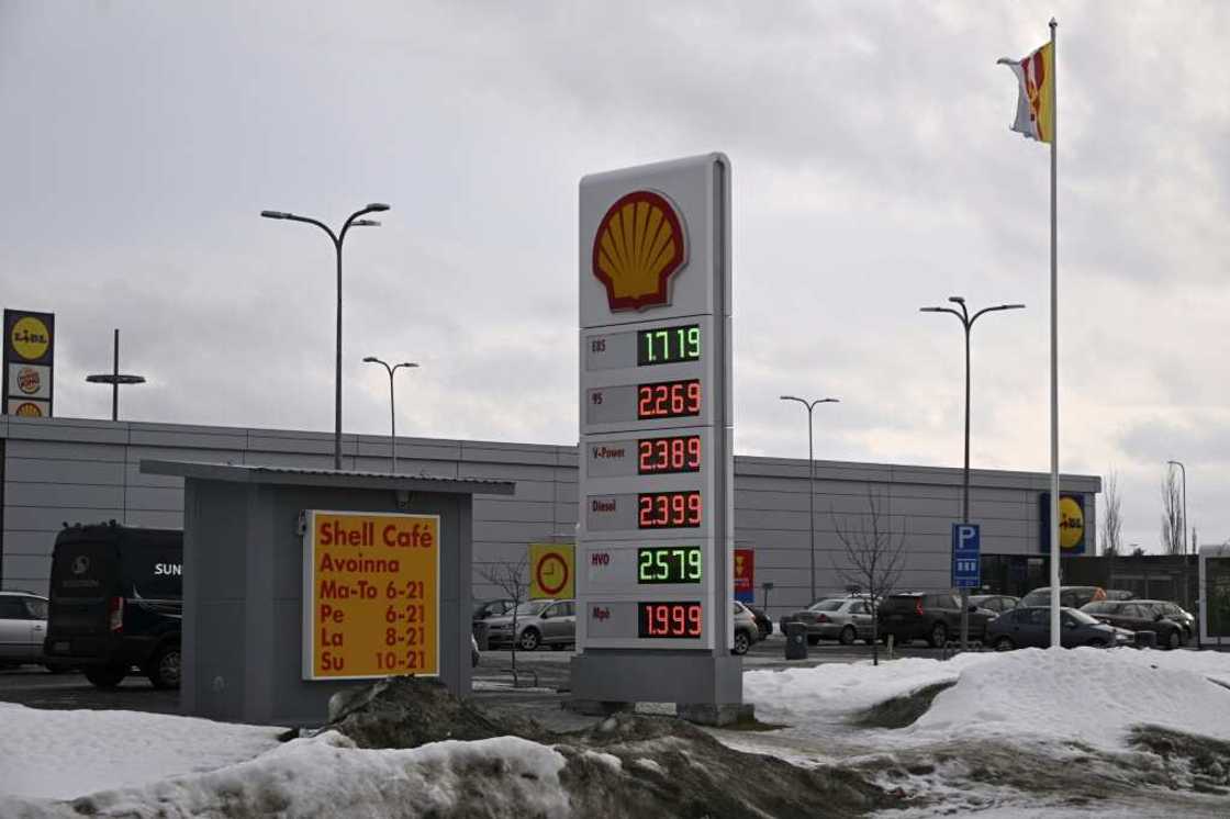 Eurozone inflation had hit had hit a new historic record every month since November 21, pushed up by fuel prices Eurozone inflation had hit had hit a new historic record every month since November 21, pushed up by fuel prices