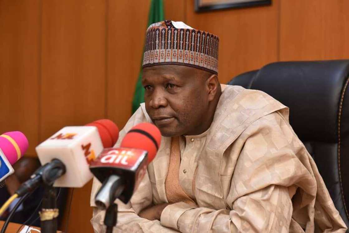 Takaitaccen tarihin Gwamnan jihar Gombe mai ci Takaitaccen tarihin Gwamnan jihar Gombe mai ci