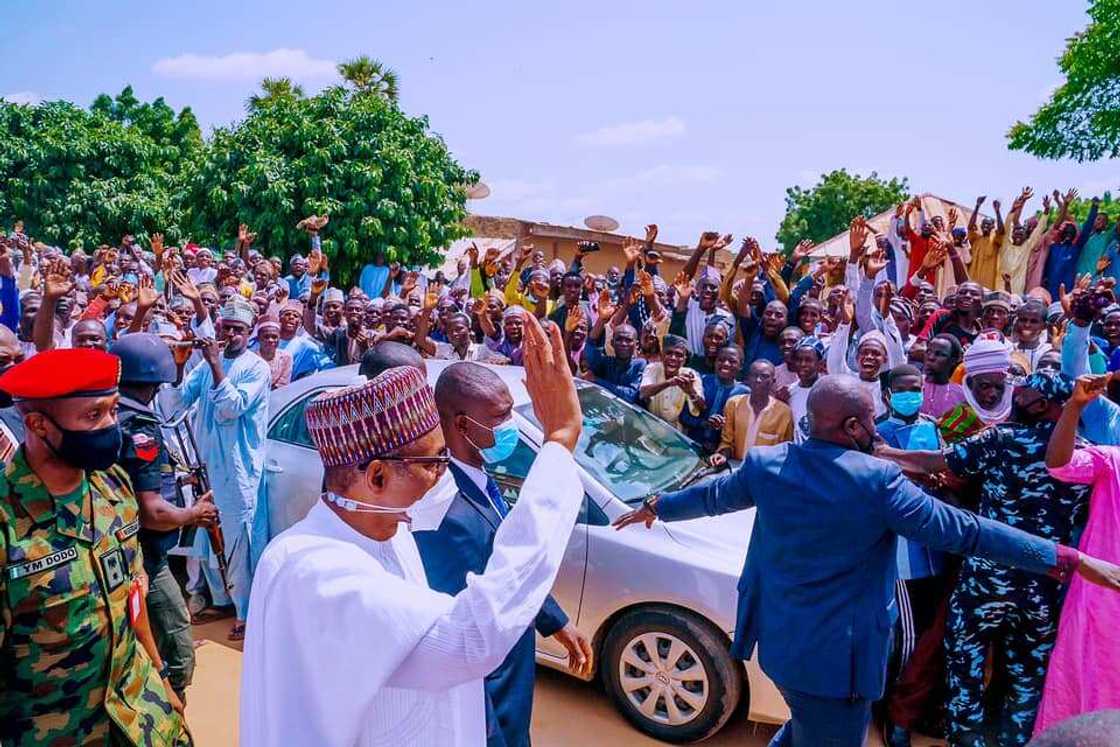 Buhari arrives in Kano Buhari arrives in Kano