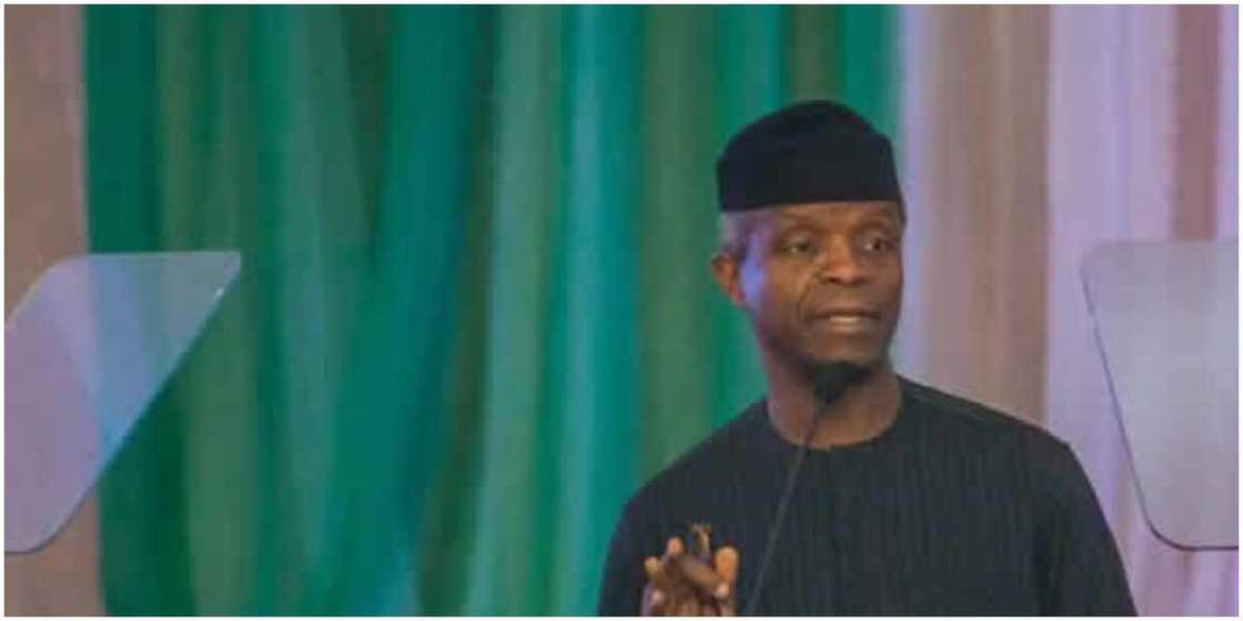 Fargesa Osinbajo ya shirya sanar da aniyar gaje Buhari Fargesa Osinbajo ya shirya sanar da aniyar gaje Buhari