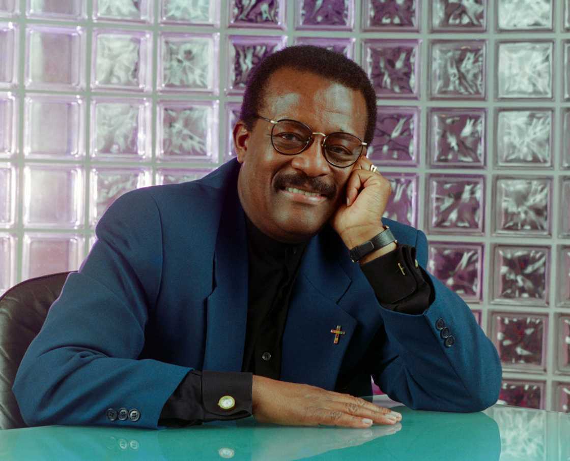 Johnnie Cochran in Los Angeles, California. Johnnie Cochran in Los Angeles, California.