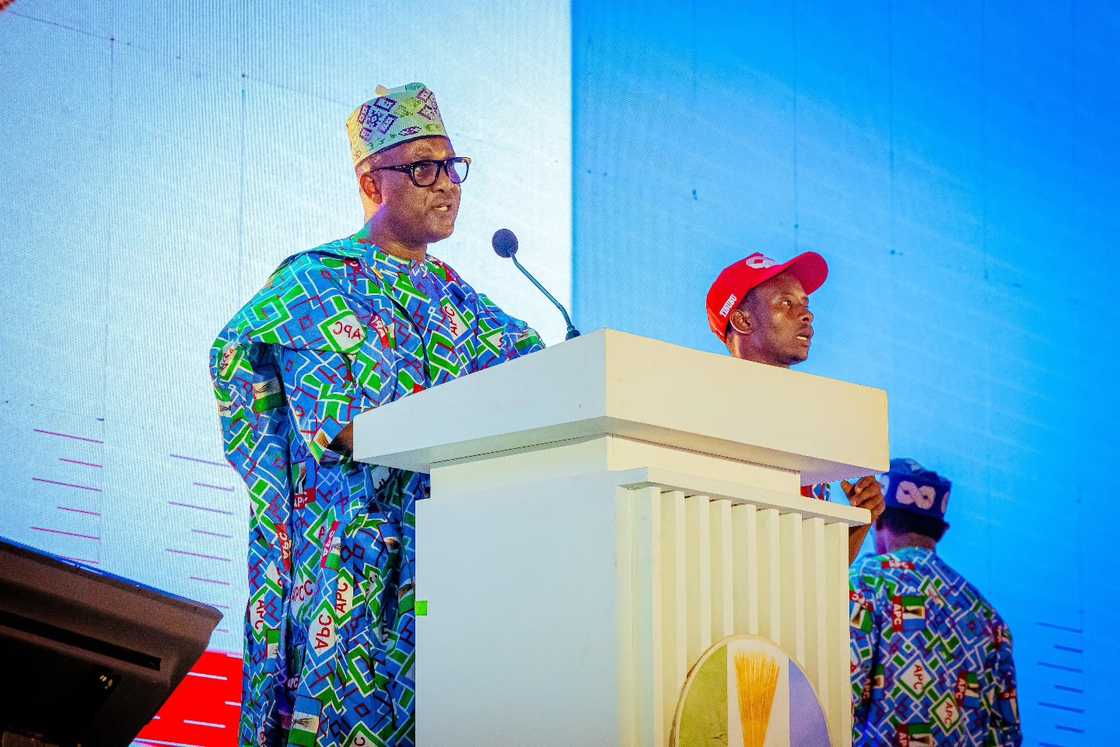 Abbas Tajudeen a taron APC