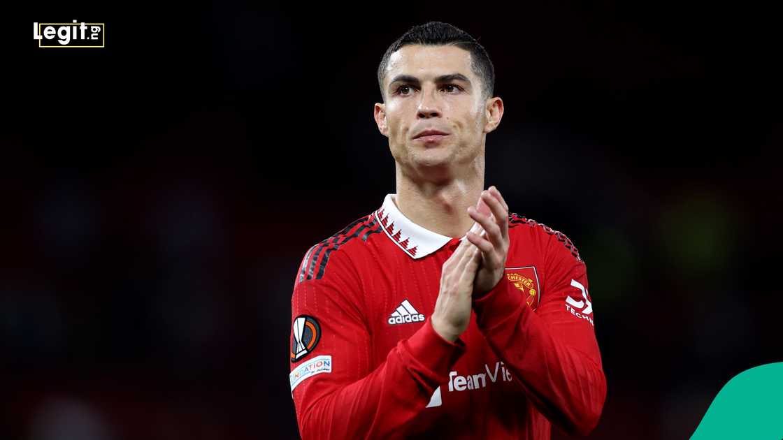 Manchester United, Davido, Crisiano Ronaldo. Manchester United, Davido, Crisiano Ronaldo.
