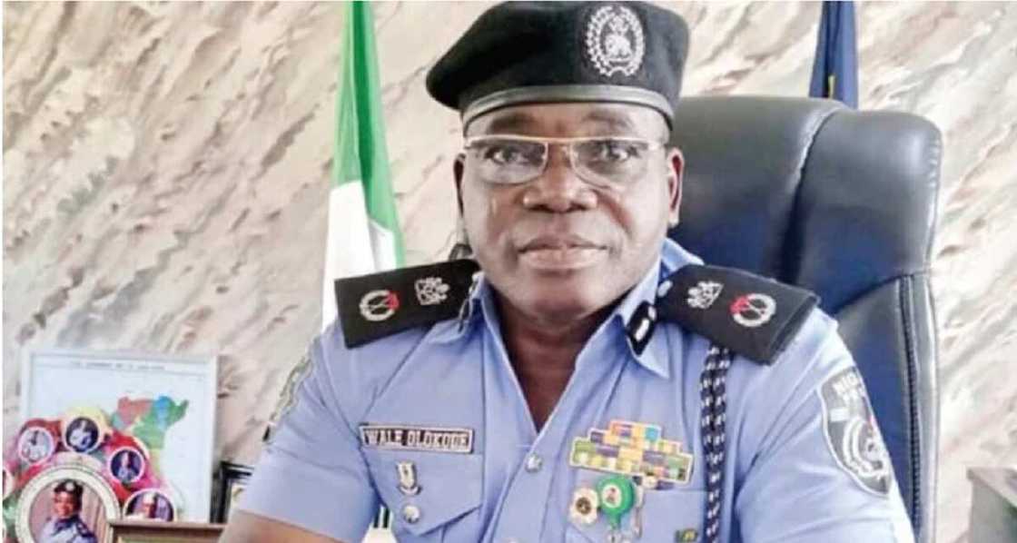 An tsinci gawar dan sanda, matarsa da yayansa 5 a gidansu An tsinci gawar dan sanda, matarsa da yayansa 5 a gidansu