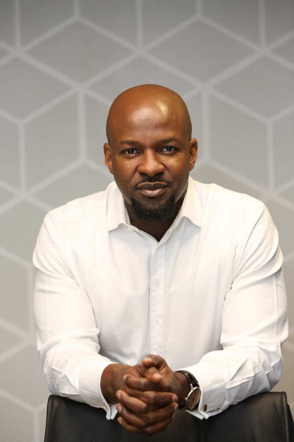 The Internet Age: It Is Time for Africa By Alex Okosi, MD YouTube EMEA