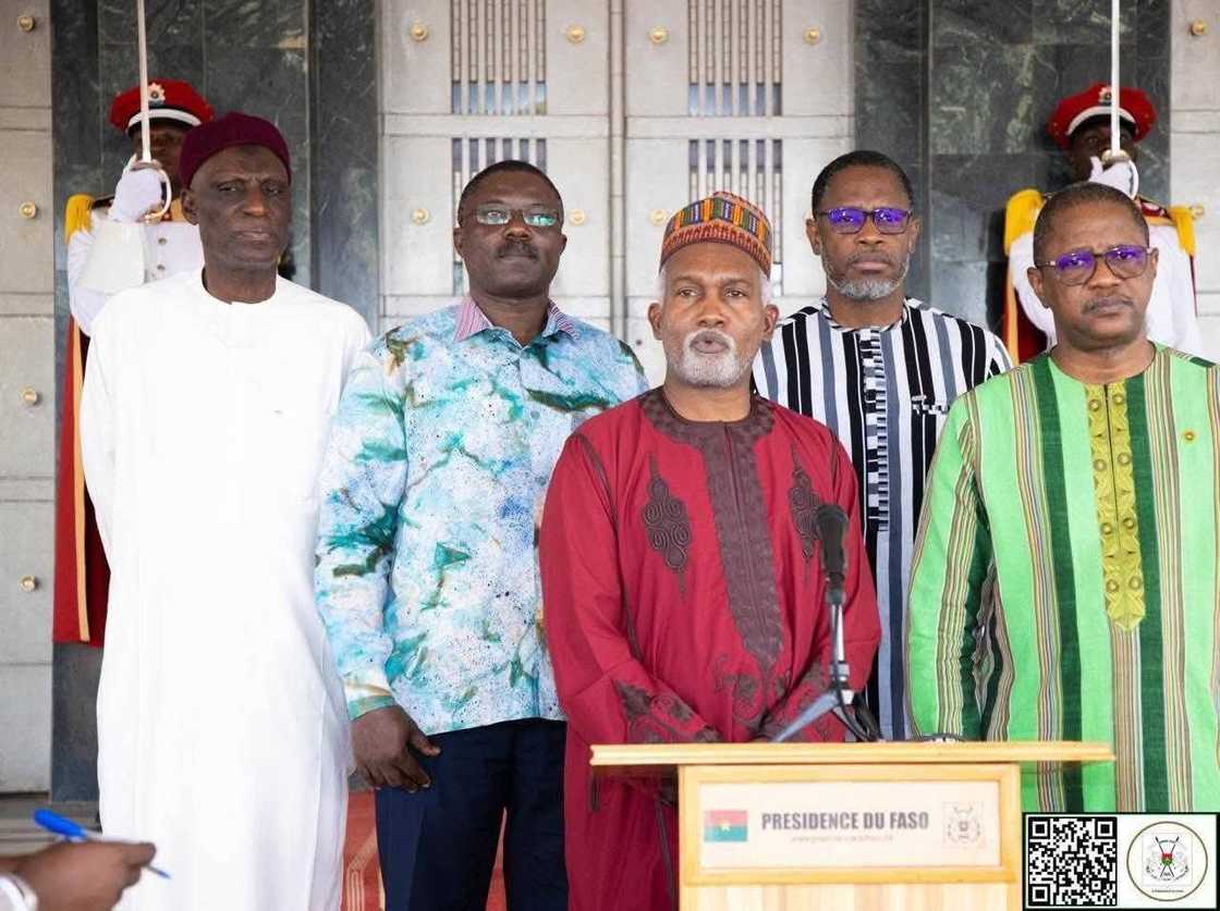 Ministan Najeriya na magana a Burkina Faso Ministan Najeriya na magana a Burkina Faso