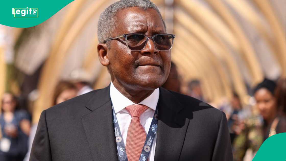 Aliko Dangote endorsing Solomon Adeola, senator representing Ogun West, ahead of the 2027 elections. Aliko Dangote endorsing Solomon Adeola, senator representing Ogun West, ahead of the 2027 elections.