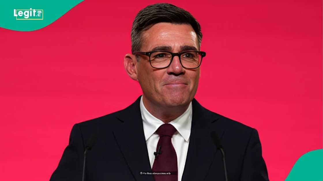 UK lists people who may enter its territory using only national ID cards UK lists people who may enter its territory using only national ID cards