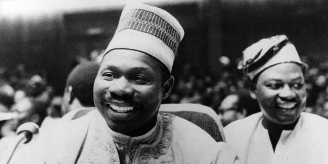 Waiwaye: Tsoffin hotunan tsohon Shugaban kasa Obasanjo da ke nuna shi jakadan Najeriya ne na kwarai Waiwaye: Tsoffin hotunan tsohon Shugaban kasa Obasanjo da ke nuna shi jakadan Najeriya ne na kwarai