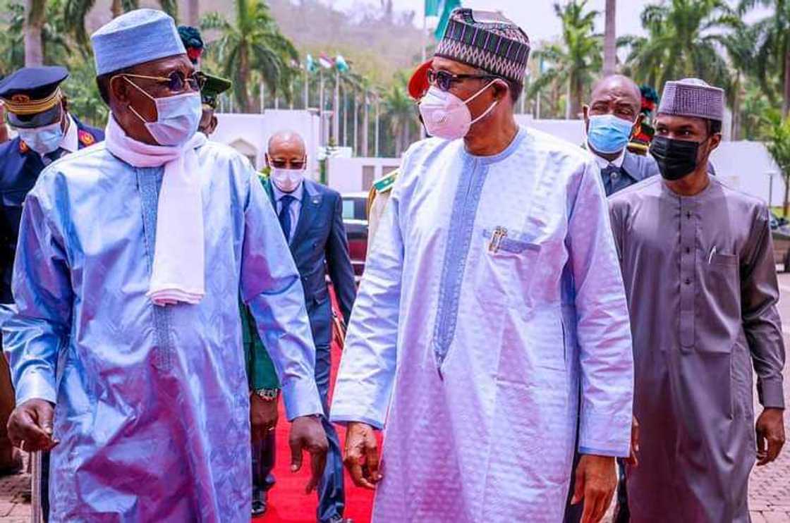 Mutuwar Deby ta haifar da ‘Babban Gurbi’ a yaki da Boko Haram, in ji Buhari Mutuwar Deby ta haifar da ‘Babban Gurbi’ a yaki da Boko Haram, in ji Buhari