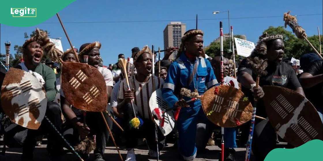 Some Nigerians reportedly armed themselves in South Africa Some Nigerians reportedly armed themselves in South Africa