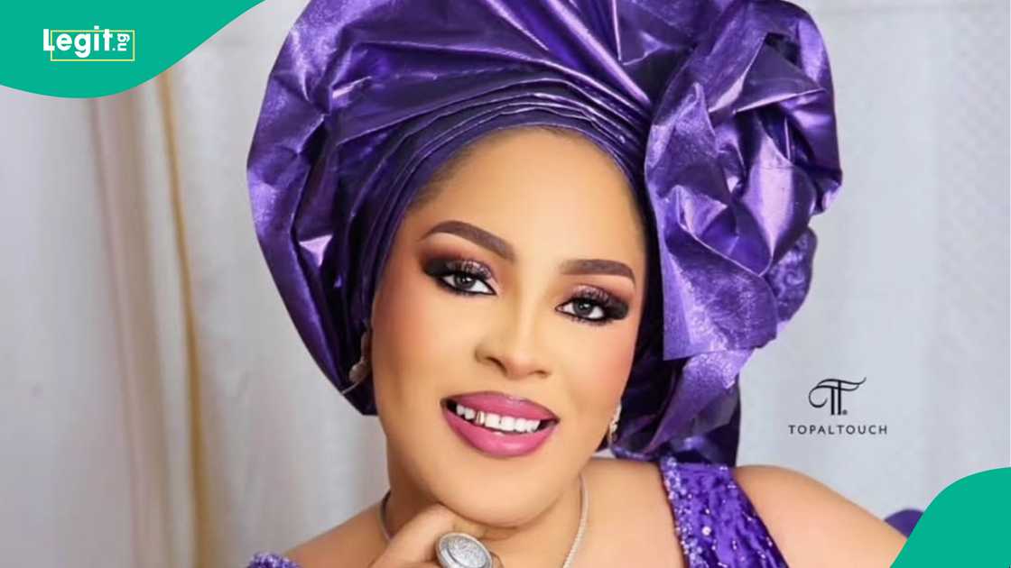 KWAM 1's wiife Emmanuella Ropo reveals she has three children not four as claimed on social media.