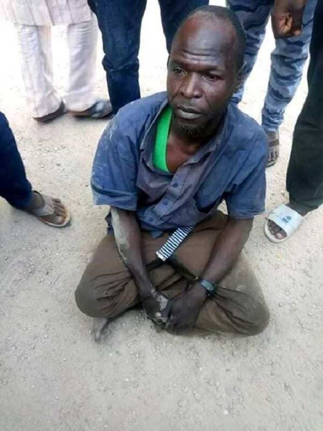 Daya daga cikin manyan kwamandojin BH da ake nema ya shiga hannu, hoto Daya daga cikin manyan kwamandojin BH da ake nema ya shiga hannu, hoto