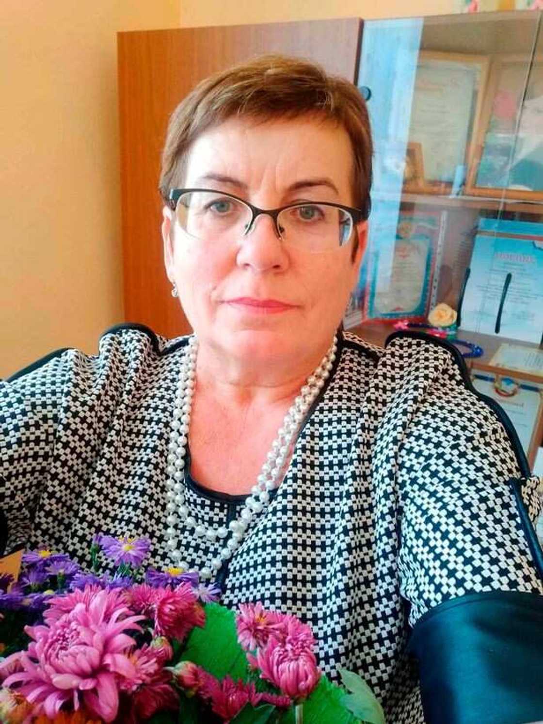 Hankalin wata mata ya tashi bayan an bar ta da gawa a daki gawar ta tashi da tsakar dare Hankalin wata mata ya tashi bayan an bar ta da gawa a daki gawar ta tashi da tsakar dare