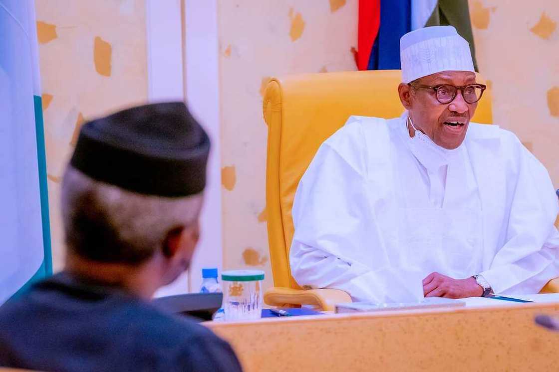 Shugaba Buhari a wurin kaddamarwa