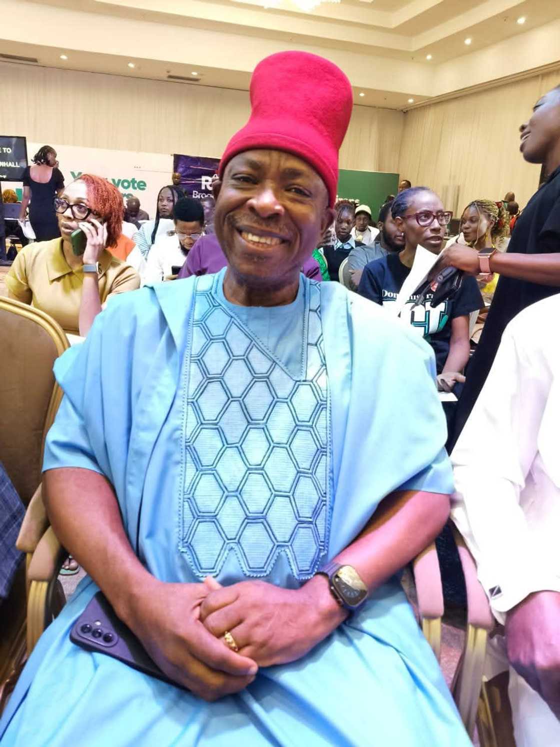 Victor Umeh ya aika sako ga Atiku Abubakar Victor Umeh ya aika sako ga Atiku Abubakar