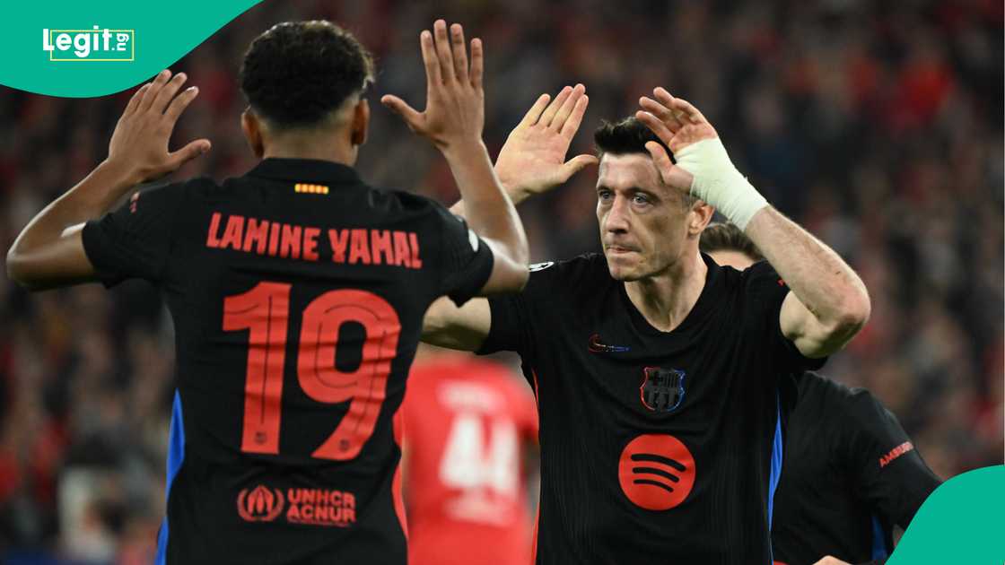 Lamine Yamal, Robert Lewandowski, Barcelona, Benfica, Estadio da Luz, Lisbon, Portugal, UEFA Champions League. Lamine Yamal, Robert Lewandowski, Barcelona, Benfica, Estadio da Luz, Lisbon, Portugal, UEFA Champions League.