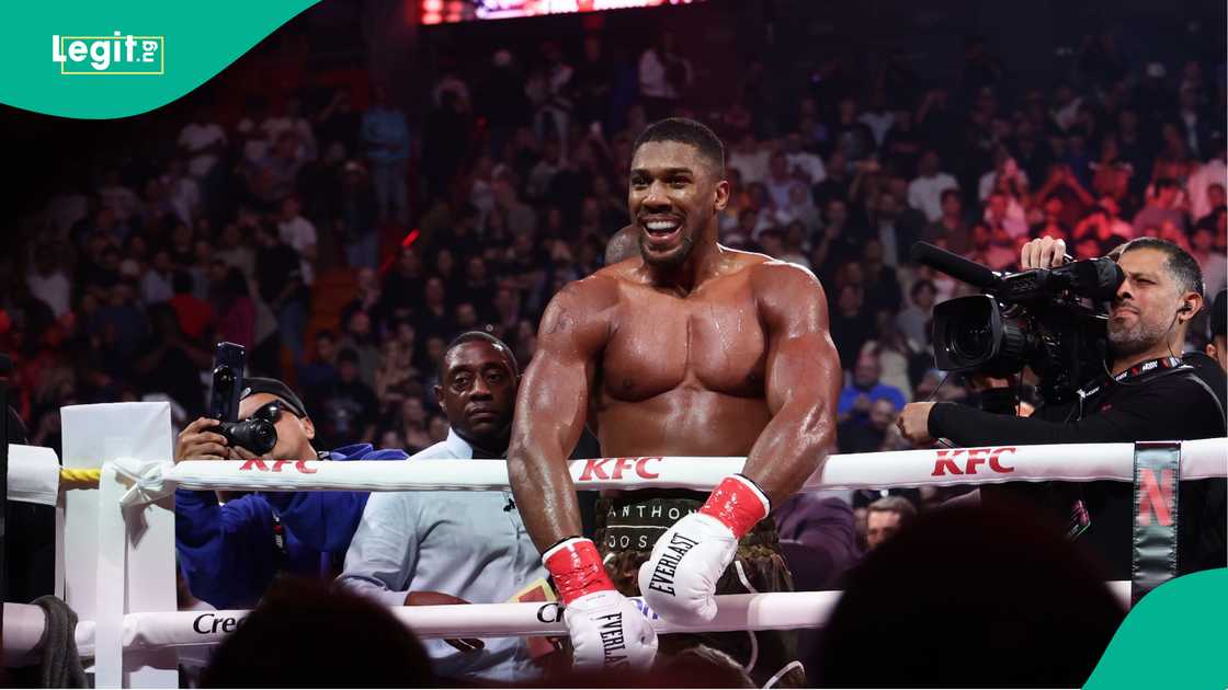 Boxer Anthony Joshua’s tragic Lagos–Ibadan accident reignites Bright The Seer’s old prophecy about a boxer losing loved ones, sparking reactions from Nigerians, fans, and the sports world.